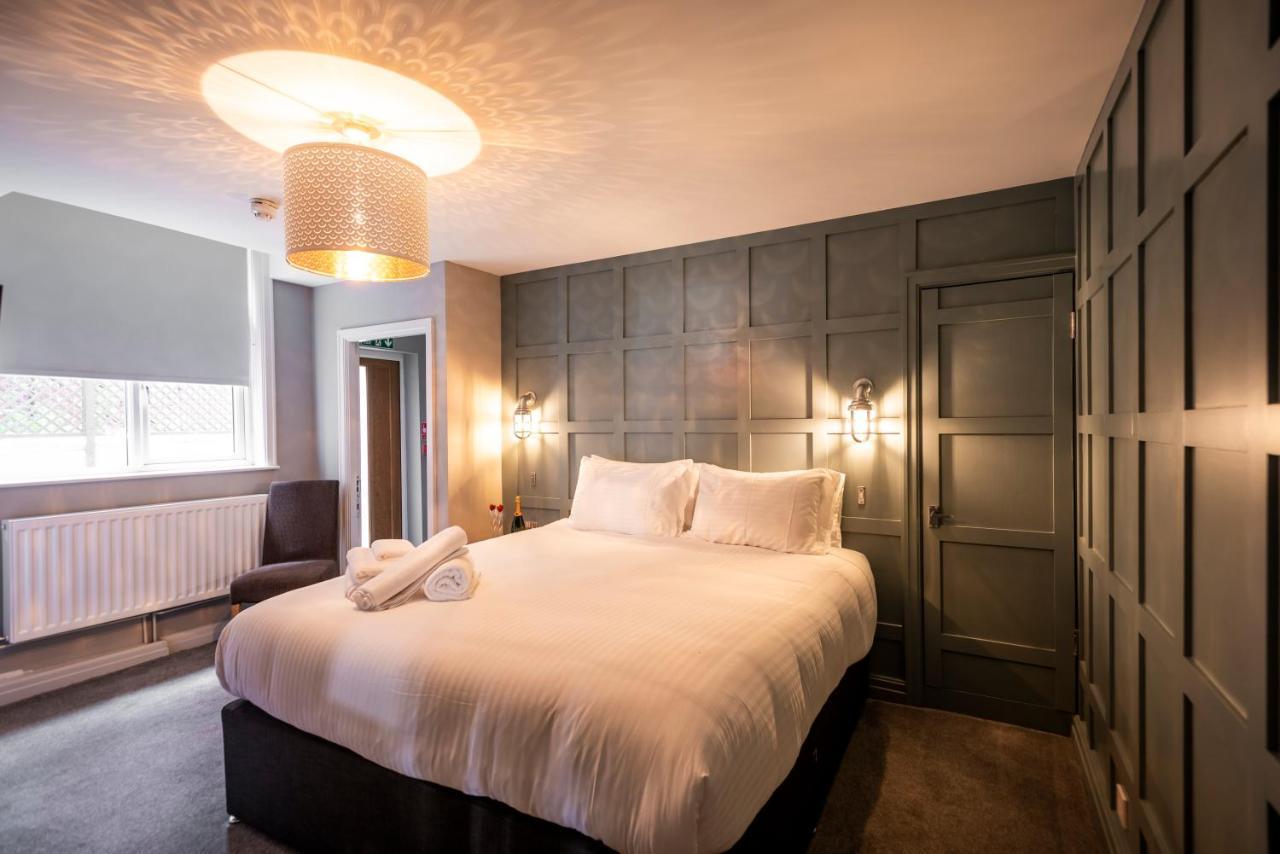Stamford Guest House, 3 Min Walk To Southport Lord St, With Parking & Perfect Getaway Саутпорт Экстерьер фото