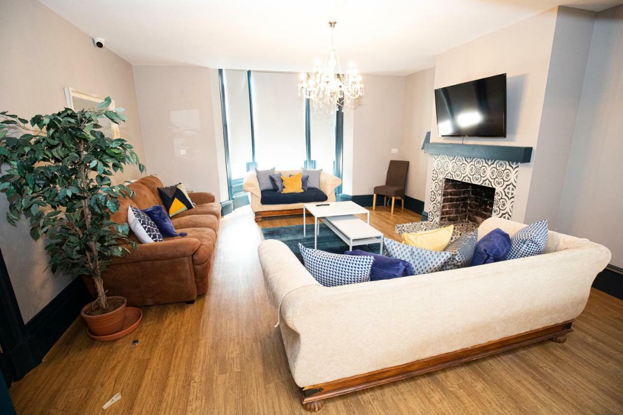 Stamford Guest House, 3 Min Walk To Southport Lord St, With Parking & Perfect Getaway Саутпорт Экстерьер фото