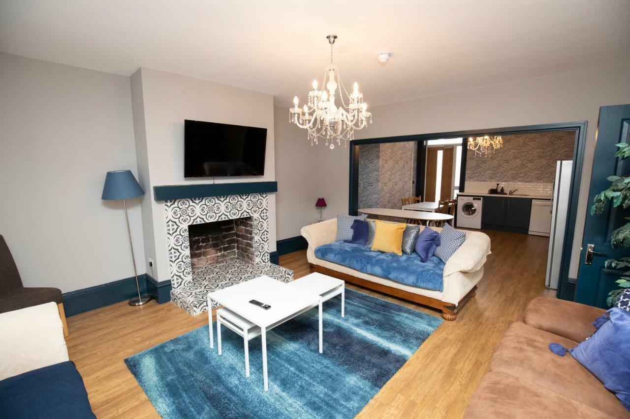 Stamford Guest House, 3 Min Walk To Southport Lord St, With Parking & Perfect Getaway Саутпорт Экстерьер фото